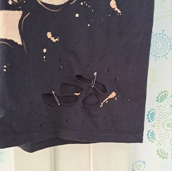 Skeleton Ribcage Shirt - Picture 5 of 6